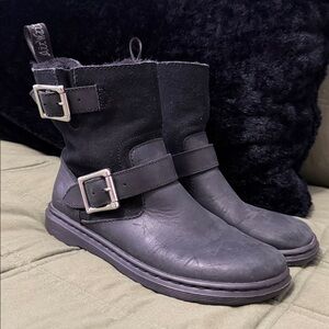 DOC MARTENS | Women's Gayle Fur Lined Boots size 7(38)